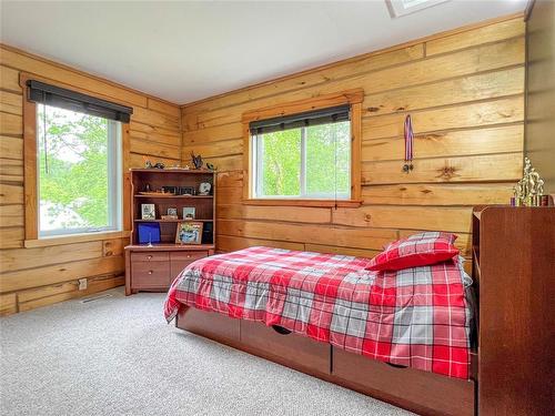 Swan River, Manitoba - Indoor Photo Showing Bedroom