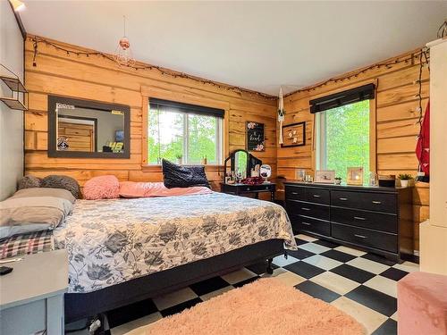 Swan River, Manitoba - Indoor Photo Showing Bedroom