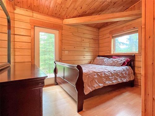 Swan River, Manitoba - Indoor Photo Showing Bedroom