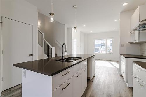 27 Clarkleigh Crescent, Winnipeg, MB - Indoor Photo Showing Kitchen With Double Sink