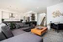 30 Thrush Street, Winnipeg, MB  - Indoor Photo Showing Living Room 