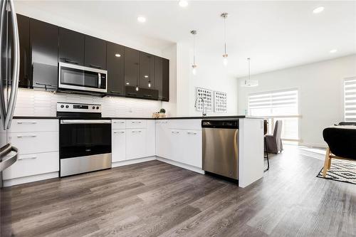 78 Cornerstone Heights, West St Paul, MB - Indoor Photo Showing Kitchen With Upgraded Kitchen