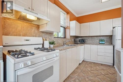 408 Cochrane Road, Hamilton, ON - Indoor Photo Showing Kitchen With Double Sink