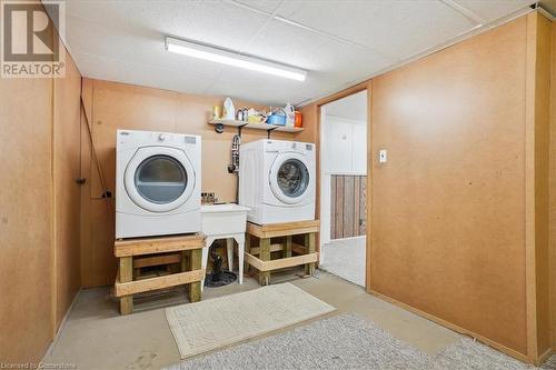 408 Cochrane Road, Hamilton, ON - Indoor Photo Showing Laundry Room