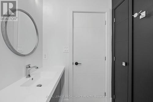 2211 Cole Hill Road, Kingston, ON - Indoor Photo Showing Bathroom