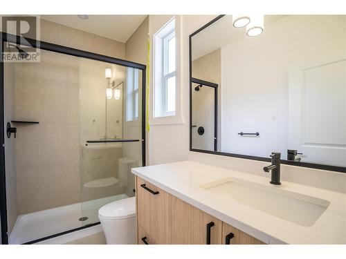 279 Bentgrass Avenue, Oliver, BC - Indoor Photo Showing Bathroom