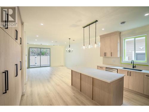 279 Bentgrass Avenue, Oliver, BC - Indoor Photo Showing Kitchen