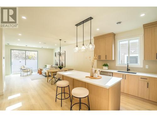 279 Bentgrass Avenue, Oliver, BC - Indoor Photo Showing Kitchen With Upgraded Kitchen