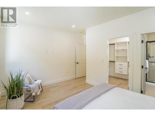 279 Bentgrass Avenue, Oliver, BC - Indoor Photo Showing Bedroom