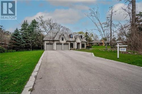 1257 Lakeshore Road Road W, Oakville, ON - Outdoor