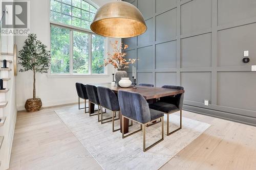 1366 Queen Victoria Avenue, Mississauga, ON - Indoor Photo Showing Dining Room