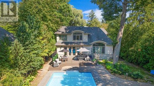 1366 Queen Victoria Avenue, Mississauga, ON - Outdoor With In Ground Pool