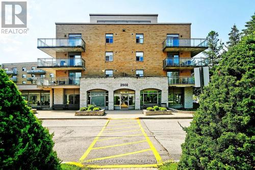 419 - 2502 Rutherford Road, Vaughan, ON - Outdoor With Balcony