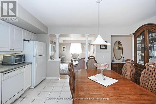 419 - 2502 Rutherford Road, Vaughan, ON - Indoor