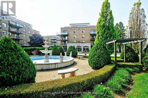 419 - 2502 Rutherford Road, Vaughan, ON - Outdoor With Balcony