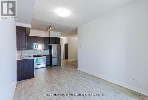 706 - 85 North Park Road, Vaughan, ON - Indoor Photo Showing Kitchen With Stainless Steel Kitchen