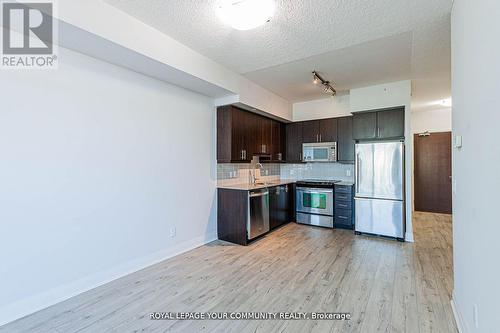 706 - 85 North Park Road, Vaughan, ON - Indoor Photo Showing Kitchen With Stainless Steel Kitchen