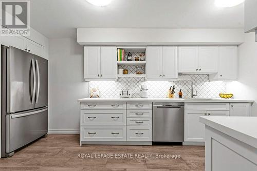 404 - 35 Church Street, Toronto, ON - Indoor Photo Showing Kitchen With Stainless Steel Kitchen With Upgraded Kitchen