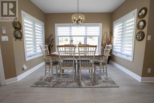 60 Queensgate Blvd, Sault Ste. Marie, ON - Indoor Photo Showing Dining Room