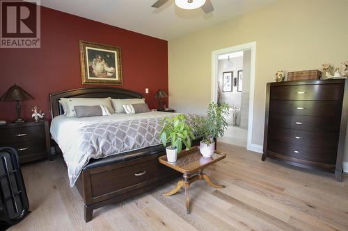 60 Queensgate Blvd, Sault Ste. Marie, ON - Indoor Photo Showing Bedroom