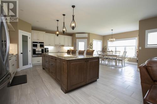 60 Queensgate Blvd, Sault Ste. Marie, ON - Indoor Photo Showing Kitchen With Upgraded Kitchen