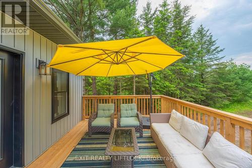 572 Sixth Line, Havelock-Belmont-Methuen, ON - Outdoor With Deck Patio Veranda With Exterior