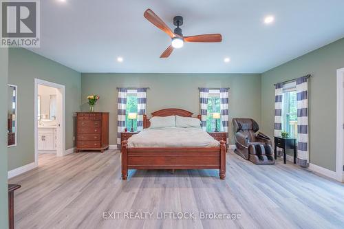 572 Sixth Line, Havelock-Belmont-Methuen, ON - Indoor Photo Showing Bedroom