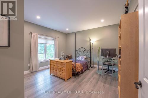 572 Sixth Line, Havelock-Belmont-Methuen, ON - Indoor Photo Showing Bedroom