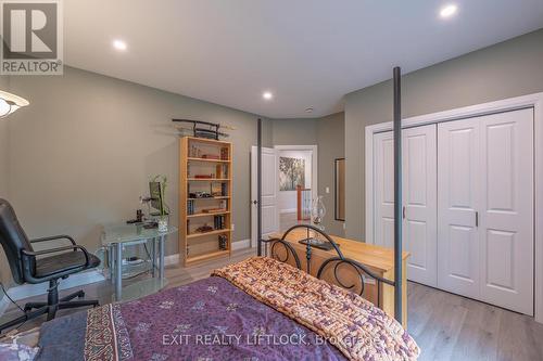 572 Sixth Line, Havelock-Belmont-Methuen, ON - Indoor Photo Showing Bedroom