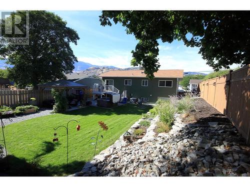 6487 Coyote Street, Oliver, BC - Outdoor With Backyard