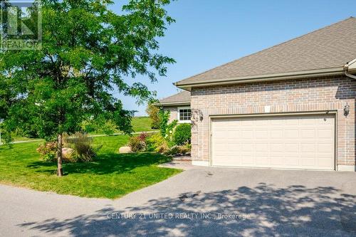 140 - 301 Carnegie Avenue, Peterborough (Northcrest), ON - Outdoor