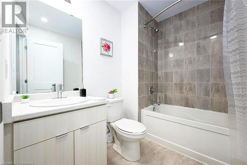 30 Times Square Boulevard Unit# 70, Hamilton, ON - Indoor Photo Showing Bathroom