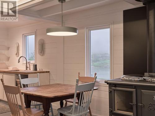 18-20 Burden'S Point, Salvage, NL - Indoor Photo Showing Dining Room