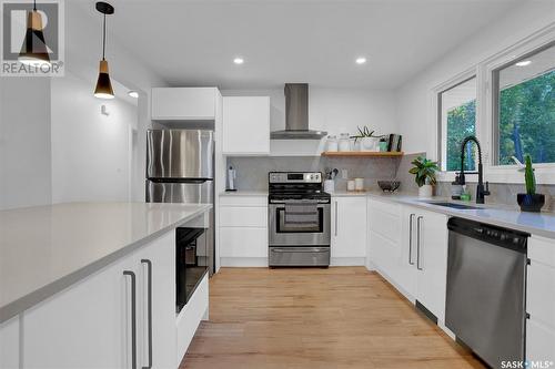 89 Mcnab Crescent, Regina, SK - Indoor Photo Showing Kitchen