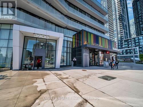 5705 - 3900 Confederation Parkway, Mississauga, ON - Outdoor With Balcony