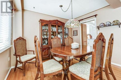 2360 Whaley Drive, Mississauga, ON - Indoor Photo Showing Dining Room