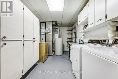 2360 Whaley Drive, Mississauga (Cooksville), ON - Indoor Photo Showing Laundry Room