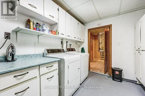 2360 Whaley Drive, Mississauga (Cooksville), ON - Indoor Photo Showing Laundry Room