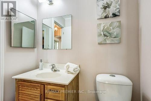 2360 Whaley Drive, Mississauga (Cooksville), ON - Indoor Photo Showing Bathroom