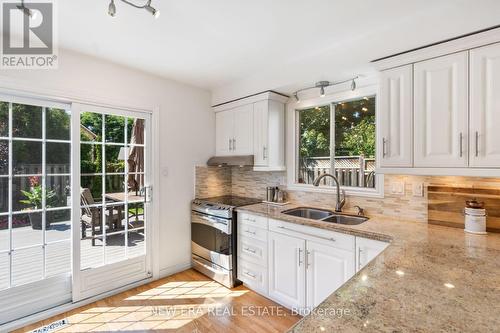 4216 Viburnum Court, Mississauga (Creditview), ON - Indoor Photo Showing Kitchen With Double Sink