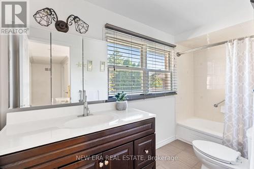 4216 Viburnum Court, Mississauga, ON - Indoor Photo Showing Bathroom