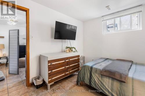 107 Fred Cook Drive, Bradford West Gwillimbury (Bradford), ON - Indoor Photo Showing Bedroom