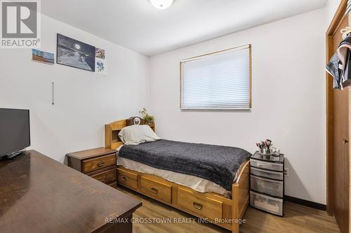 107 Fred Cook Drive, Bradford West Gwillimbury (Bradford), ON - Indoor Photo Showing Bedroom