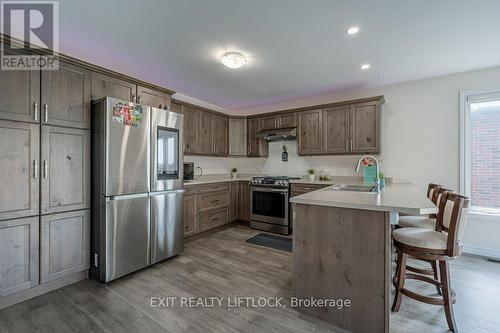 7 Oliver Lane, Asphodel-Norwood (Norwood), ON - Indoor Photo Showing Kitchen With Double Sink