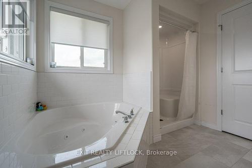 7 Oliver Lane, Asphodel-Norwood (Norwood), ON - Indoor Photo Showing Bathroom