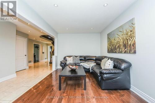 236 Fernforest Drive W, Brampton, ON - Indoor Photo Showing Living Room