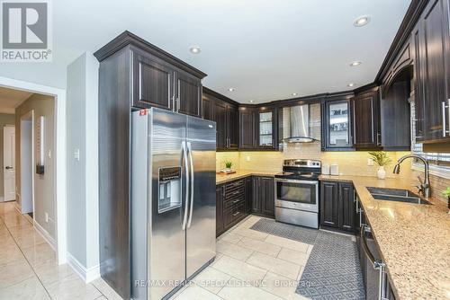 236 Fernforest Drive W, Brampton, ON - Indoor Photo Showing Kitchen With Double Sink With Upgraded Kitchen