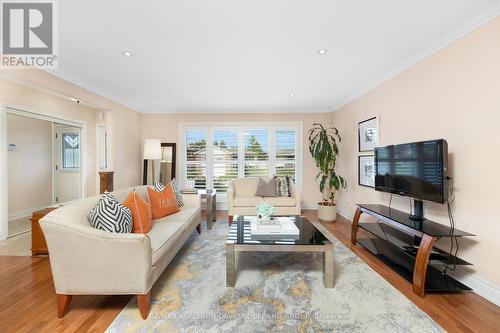 169 Kennard Avenue, Toronto, ON - Indoor Photo Showing Living Room