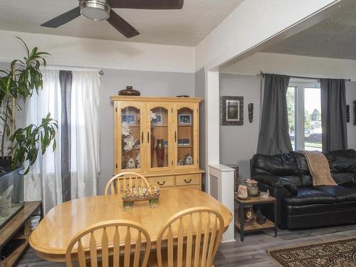 1009 Frederica Street W, Thunder Bay, ON - Indoor Photo Showing Dining Room