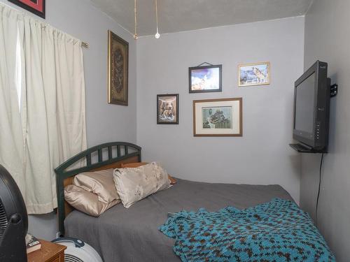 1009 Frederica Street W, Thunder Bay, ON - Indoor Photo Showing Bedroom